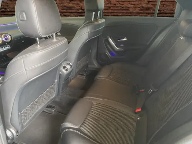 MERCEDES-BENZ A 180 Edition