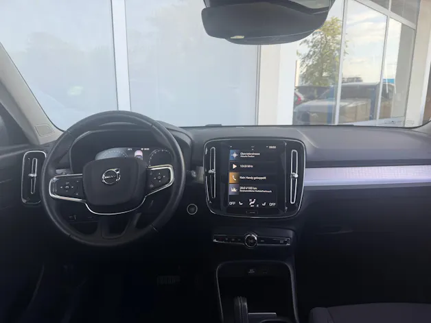 VOLVO XC40 T3 Momentum Geartronic