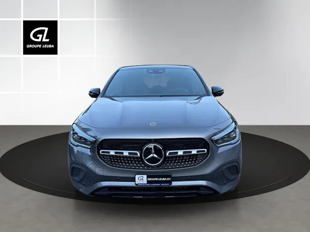 MERCEDES-BENZ GLA 250e Progressive 8G-DCT