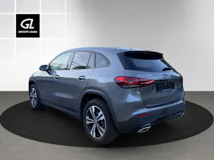 MERCEDES-BENZ GLA 250e Progressive 8G-DCT