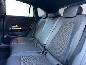MERCEDES-BENZ GLA 250e Progressive 8G-DCT