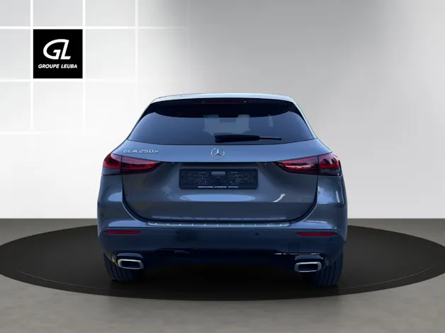 MERCEDES-BENZ GLA 250e Progressive 8G-DCT