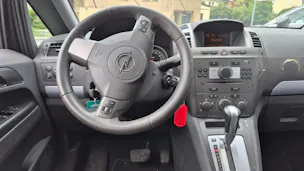 OPEL Zafira 2.2i Automat