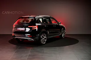 SKODA Karoq 2.0 TSI SportLine 4x4 DSG / Panoramadach / Parkassistent / Sitzheizung