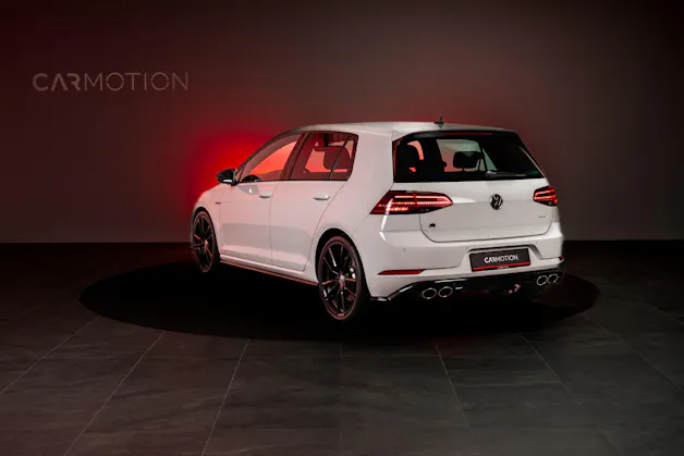 VW Golf VII 2.0 TSI R DSG 4motion / Facelift / Panorama-Schiebedach / Virtual Cockpit