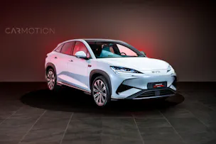 BYD Sealion 7 91,3 kWh Excellence AWD / Panoramadach / Head-Up Display / Sitzheizung & Lüftung