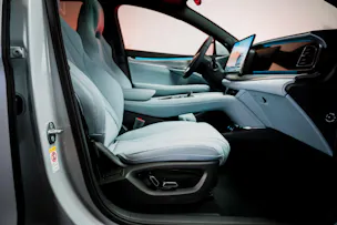 BYD Sealion 7 91,3 kWh Excellence AWD / Panoramadach / Head-Up Display / Sitzheizung & Lüftung