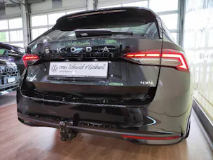 SKODA Octavia Combi 2.0 TSI Selection 4x4 DSG