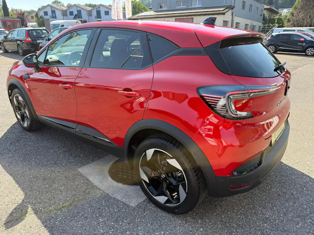 RENAULT Captur 1.3 TCe Techno