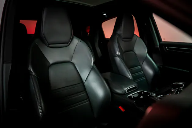 PORSCHE Cayenne Coupé 2.9 V6 S / CH-Fahrzeug / Sport Chrono / Panorama