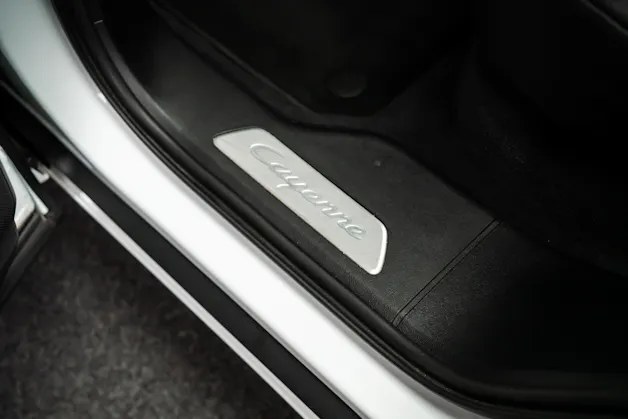 PORSCHE Cayenne Coupé 2.9 V6 S / CH-Fahrzeug / Sport Chrono / Panorama