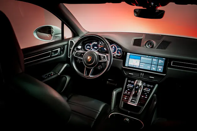 PORSCHE Cayenne Coupé 2.9 V6 S / CH-Fahrzeug / Sport Chrono / Panorama
