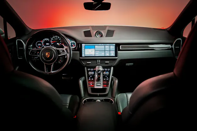 PORSCHE Cayenne Coupé 2.9 V6 S / CH-Fahrzeug / Sport Chrono / Panorama