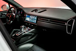 PORSCHE Cayenne Coupé 2.9 V6 S / CH-Fahrzeug / Sport Chrono / Panorama