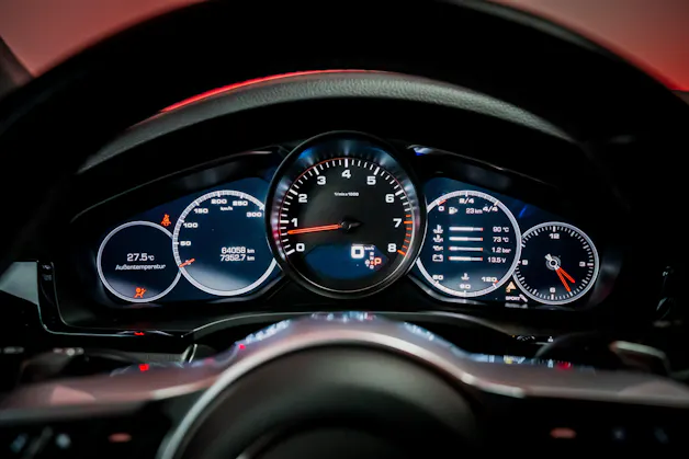 PORSCHE Cayenne Coupé 2.9 V6 S / CH-Fahrzeug / Sport Chrono / Panorama