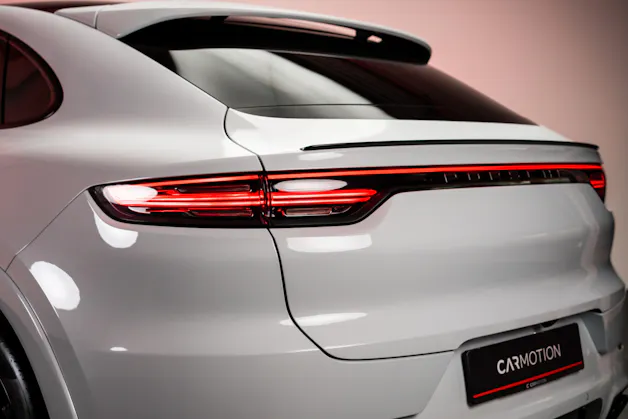 PORSCHE Cayenne Coupé 2.9 V6 S / CH-Fahrzeug / Sport Chrono / Panorama