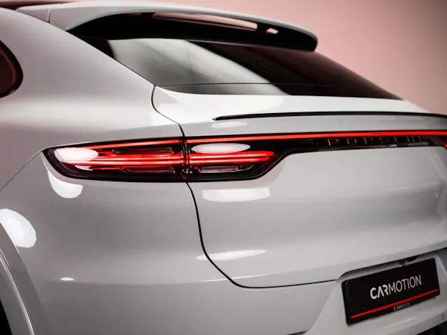 PORSCHE Cayenne Coupé 2.9 V6 S / CH-Fahrzeug / Sport Chrono / Panorama