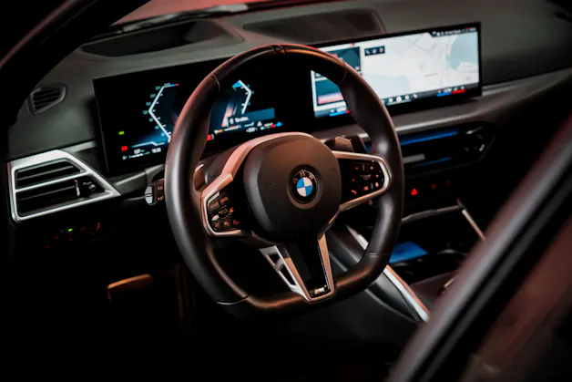 BMW 320d xDrive SAG M Sport / LCI / 360°Kamera / HeadUp / Leder