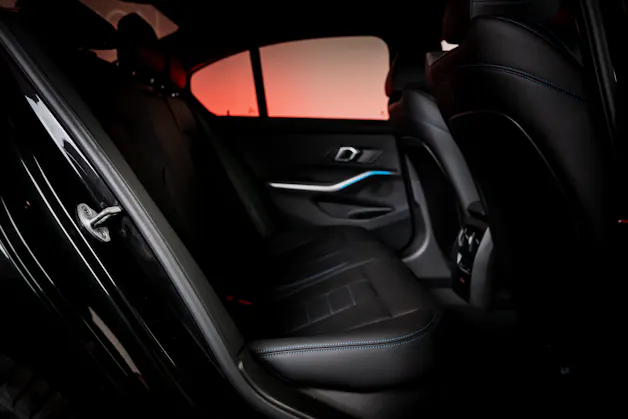 BMW 320d xDrive SAG M Sport / LCI / 360°Kamera / HeadUp / Leder
