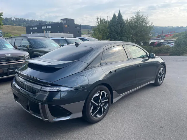 HYUNDAI Ioniq 6 77kWh Launch Edition 4WD