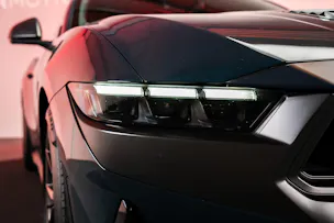 FORD Mustang Coupé 5.0 V8 Dark Horse / CH-Fahrzeug / Rückfahrkamera