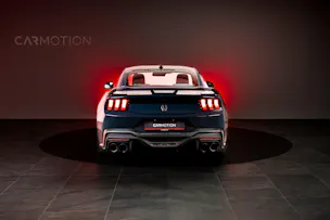 FORD Mustang Coupé 5.0 V8 Dark Horse / CH-Fahrzeug / Rückfahrkamera