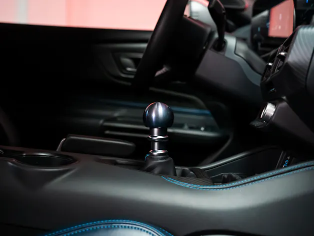 FORD Mustang Coupé 5.0 V8 Dark Horse / CH-Fahrzeug / Rückfahrkamera
