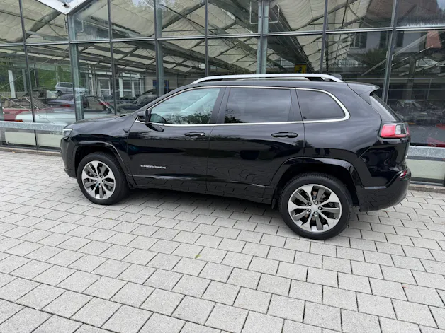JEEP Cherokee 2.2MJ Overland AWD Drive II 9ATX