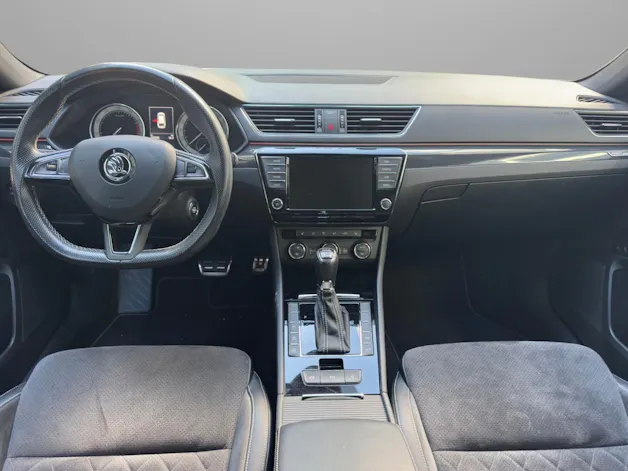 SKODA Superb Combi 2.0 TSI Sport Line DSG 4x4