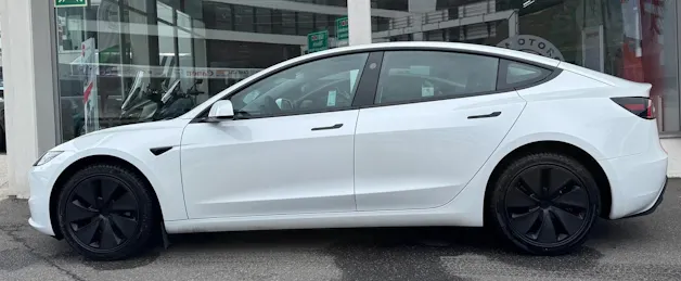 Tesla Model 3 Long Range Dual Motor AWD