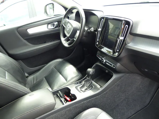VOLVO XC40 T3 Momentum