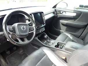 VOLVO XC40 T3 Momentum