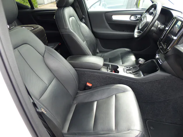 VOLVO XC40 T3 Momentum