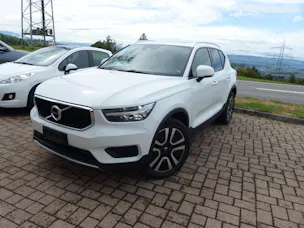 VOLVO XC40 T3 Momentum
