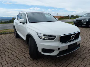 VOLVO XC40 T3 Momentum