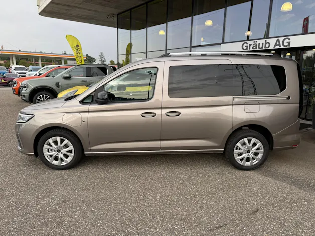 FORD Grand Tourneo Connect 1.5 PHEV Titanium Automat