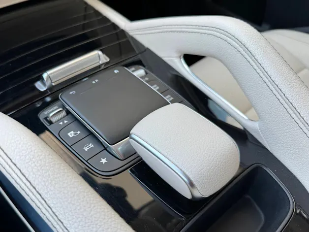 MERCEDES-BENZ GLE 300 d 4Matic 9G-Tronic 7-Plätzer