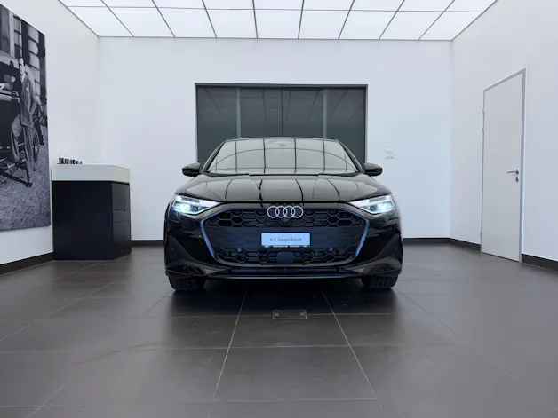 AUDI A3 Sportback TFSI 110 kW Attraction S tronic