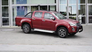 ISUZU D-MAX 1.9 Crew Cab Solar 4x4 A