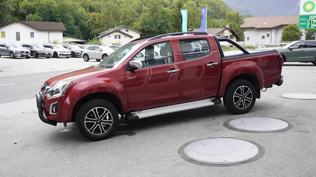 ISUZU D-MAX 1.9 Crew Cab Solar 4x4 A