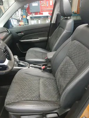 Suzuki Vitara 1.4 Boosterjet Compact + Automatic