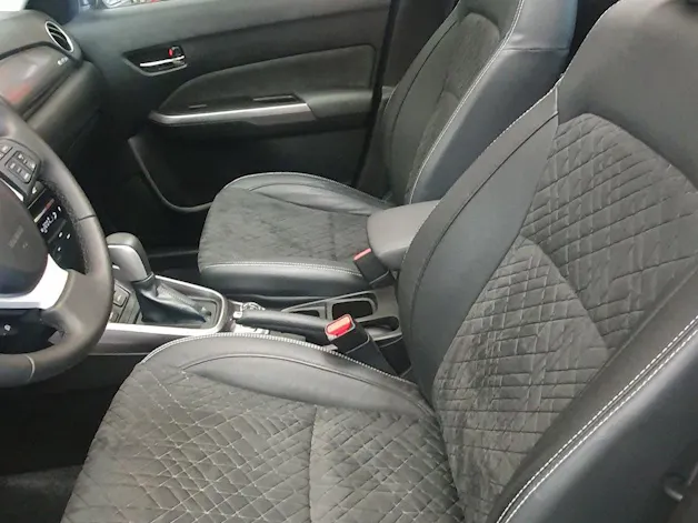 Suzuki Vitara 1.4 Boosterjet Compact + Automatic
