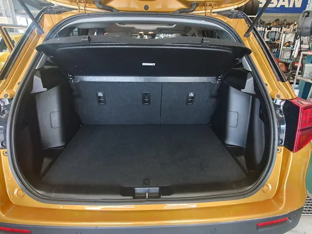 Suzuki Vitara 1.4 Boosterjet Compact + Automatic