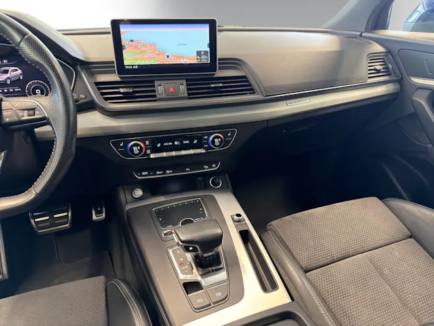 AUDI Q5 3.0 TDI sport quattro