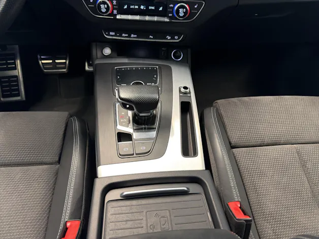 AUDI Q5 3.0 TDI sport quattro