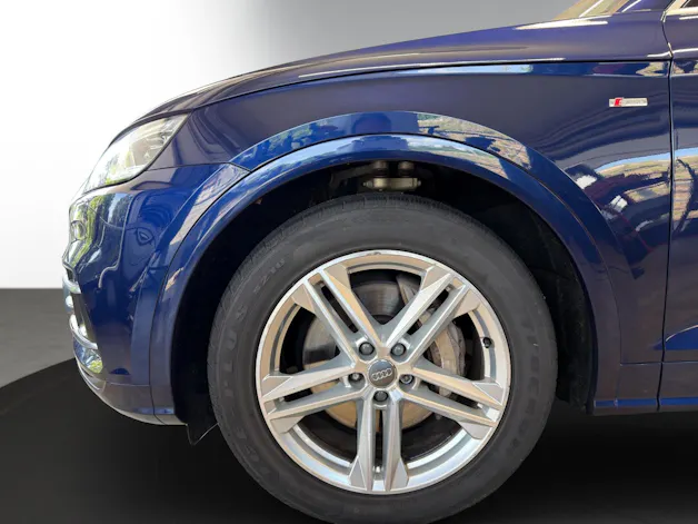 AUDI Q5 3.0 TDI sport quattro