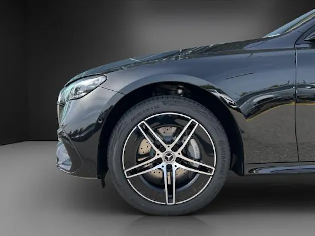 MERCEDES-BENZ E 220 d 4Matic