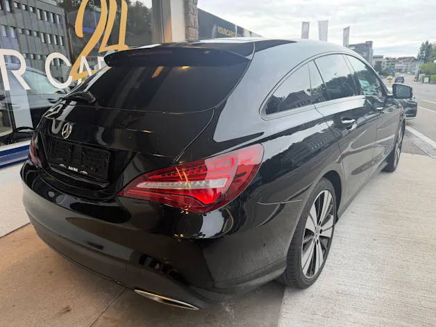 MERCEDES-BENZ CLA Shooting Brake 200 7G-DCT