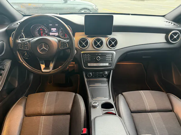 MERCEDES-BENZ CLA Shooting Brake 200 7G-DCT