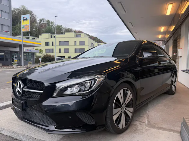 MERCEDES-BENZ CLA Shooting Brake 200 7G-DCT